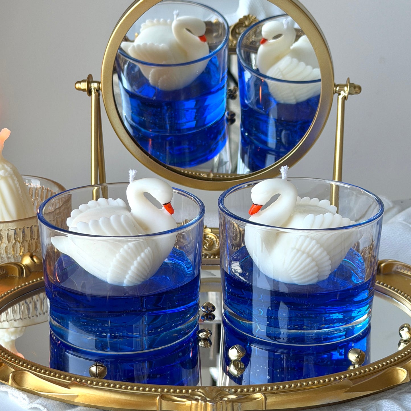 Swan lake candle